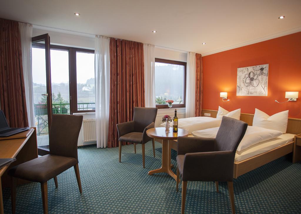 Hotel & Ferienappartements Edelweiss فيلنغن المظهر الخارجي الصورة