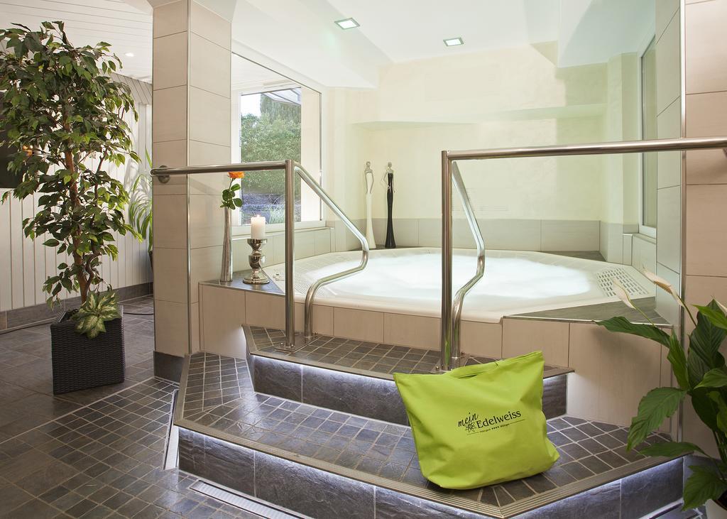 Hotel & Ferienappartements Edelweiss فيلنغن المظهر الخارجي الصورة