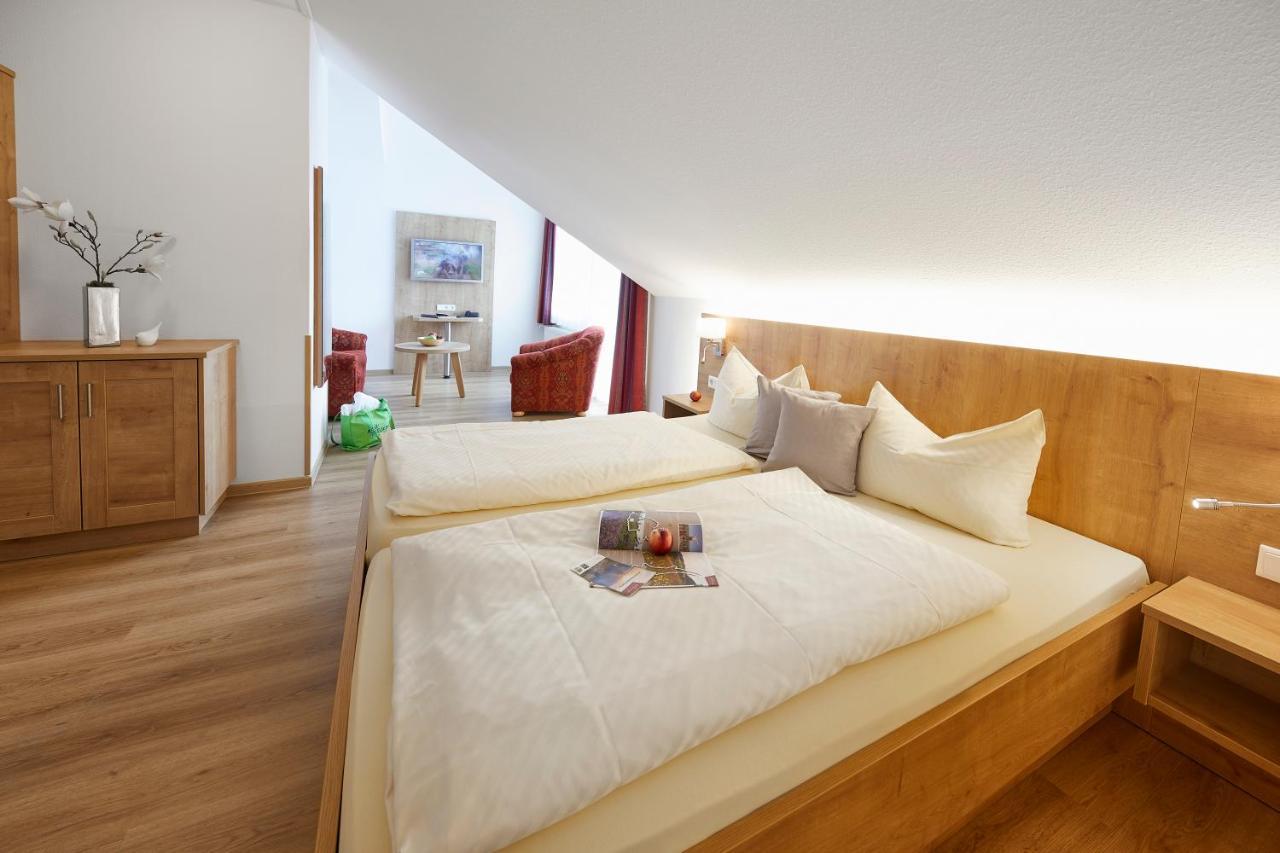 Hotel & Ferienappartements Edelweiss فيلنغن المظهر الخارجي الصورة